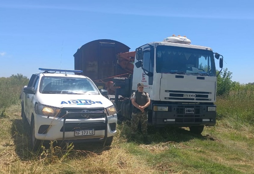 Suipacha: la Policía frustró el intento de hurto de un vagón