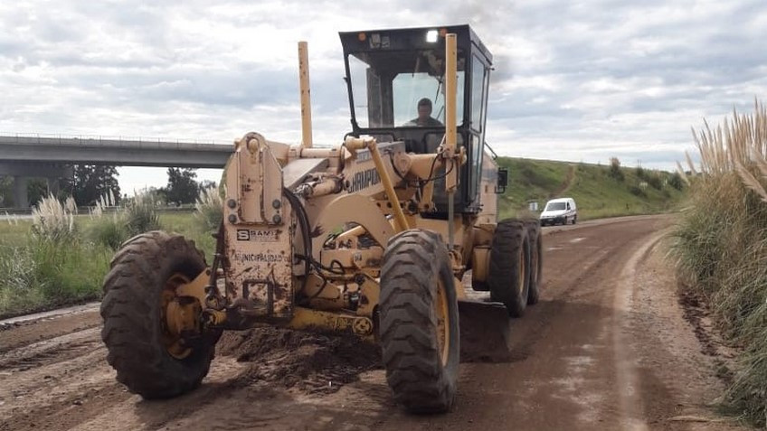 Trabajos en caminos rurales en San Andrés de Giles
