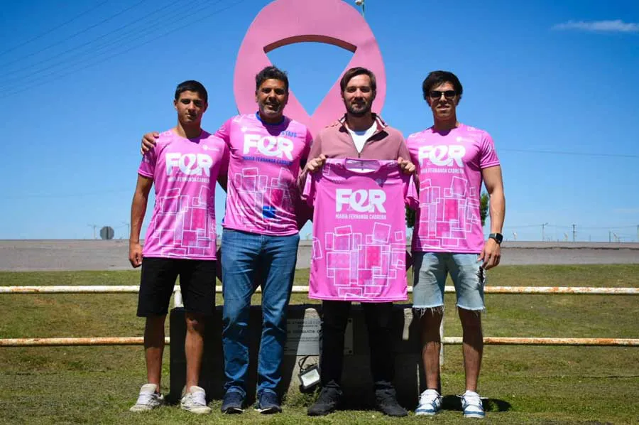 Suipacha: Presentaron indumentaria oficial para la 7° carrera contra el cáncer de mamas