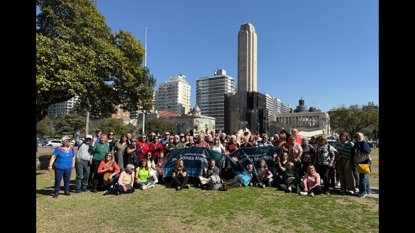 Luján: Más de 1.000 adultos mayores disfrutaron de viajes turísticos