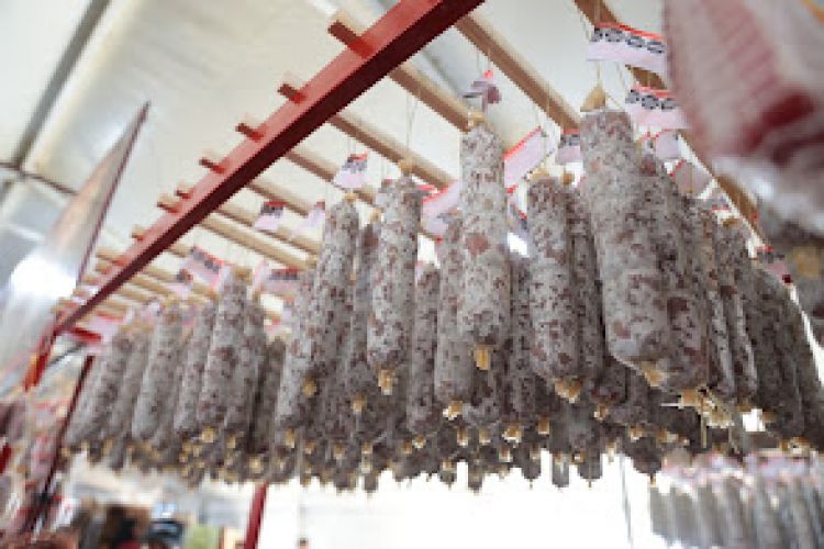 Mercedes se prepara para la 51ª Fiesta Nacional del Salame Quintero